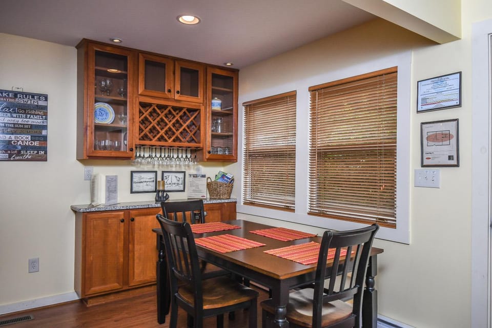 Dining area, furniture, kitchen