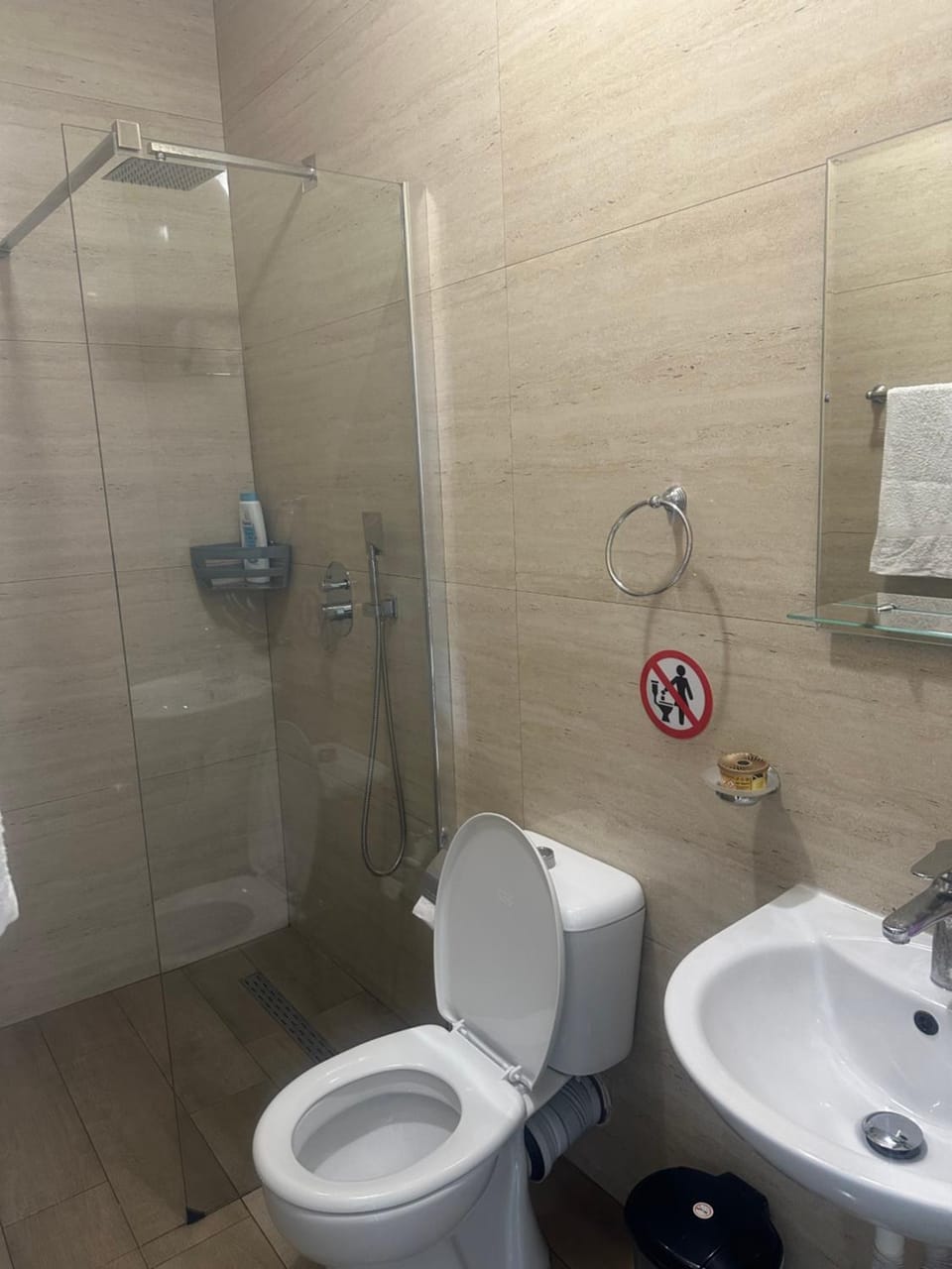 Auto Tana Guest House Bed and Breakfast in Tirana