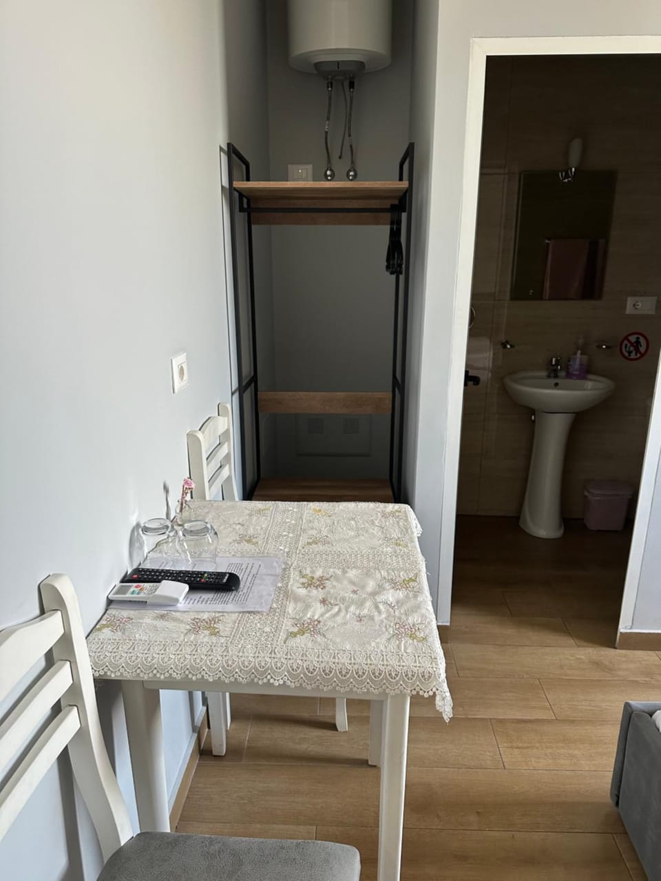 Auto Tana Guest House Bed and Breakfast in Tirana