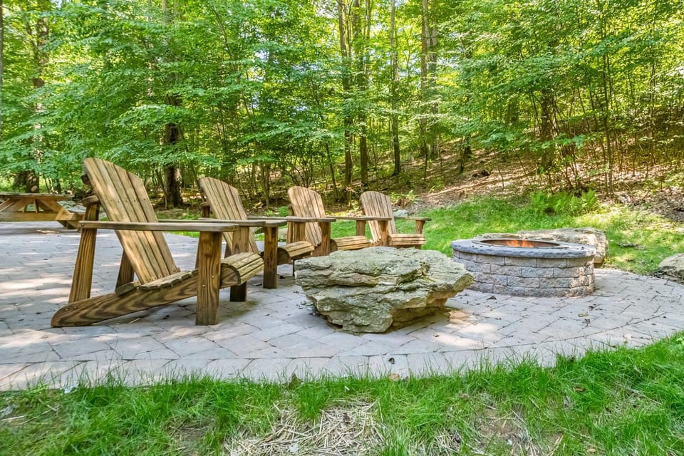 Patio, Natural landscape, Garden, Seating area, Garden view