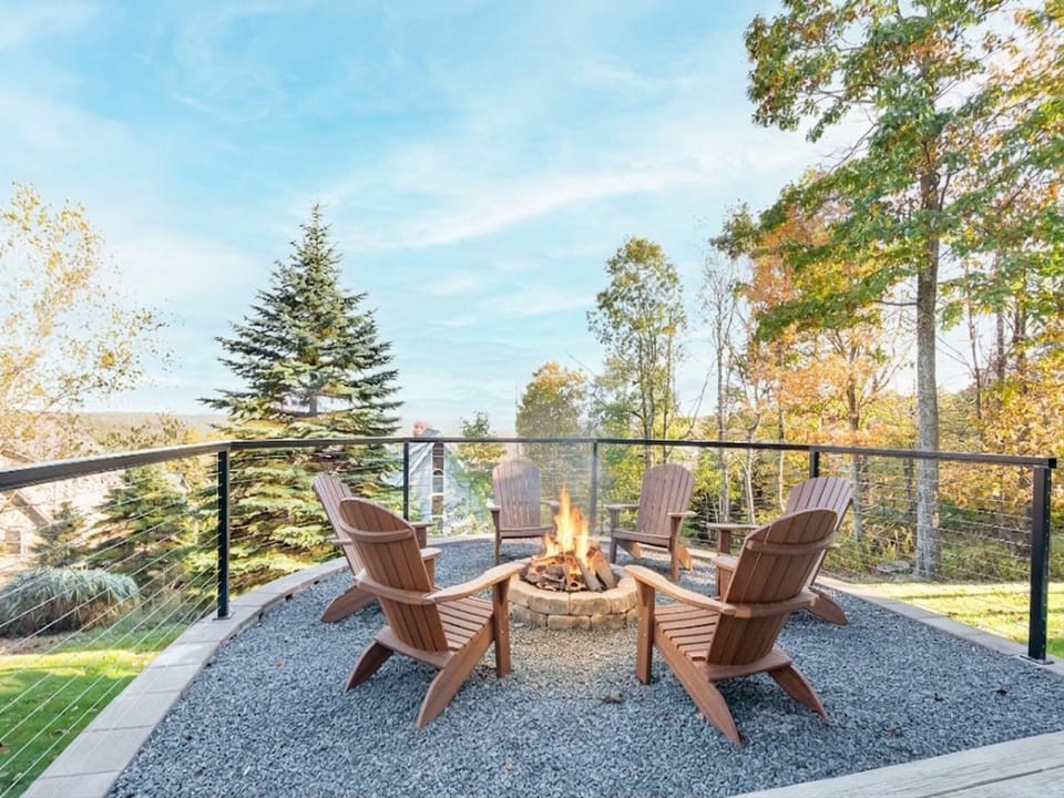 Patio, Natural landscape, Seating area, fireplace
