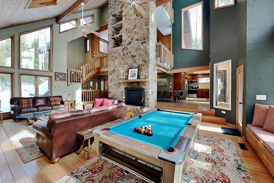 Billiard, Living room, Garden view, fireplace, furniture