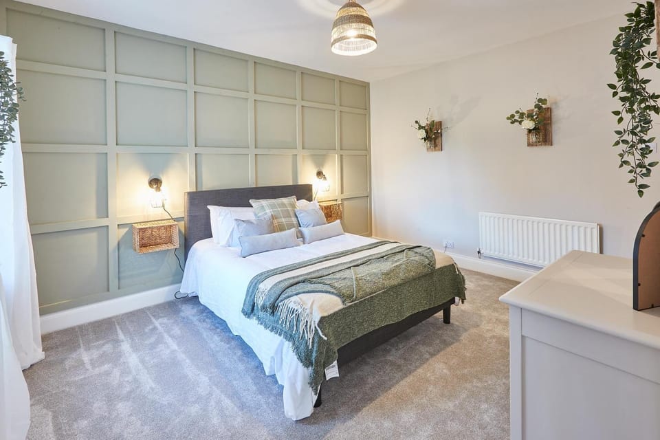 Bed, Bedroom