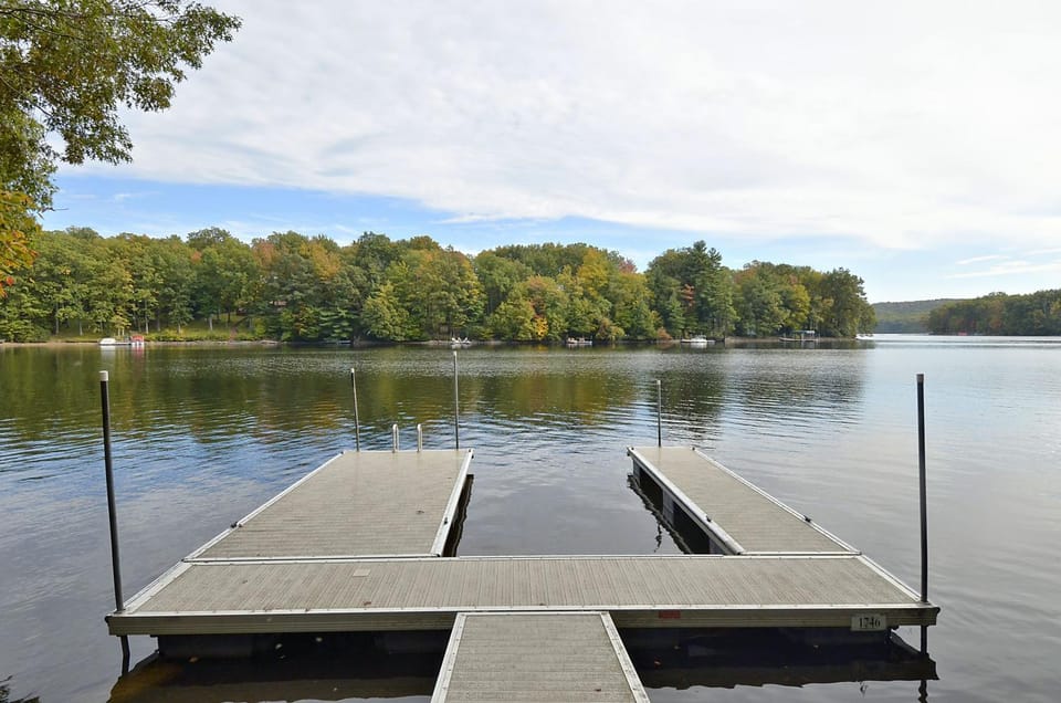 Natural landscape, Canoeing, Garden view, Lake view