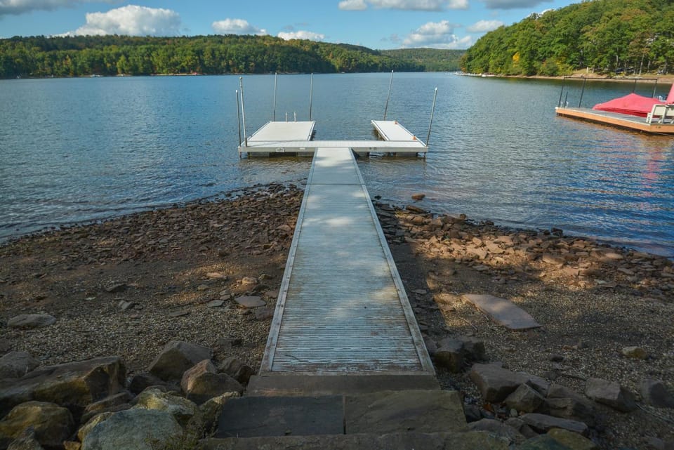 Natural landscape, Lake view