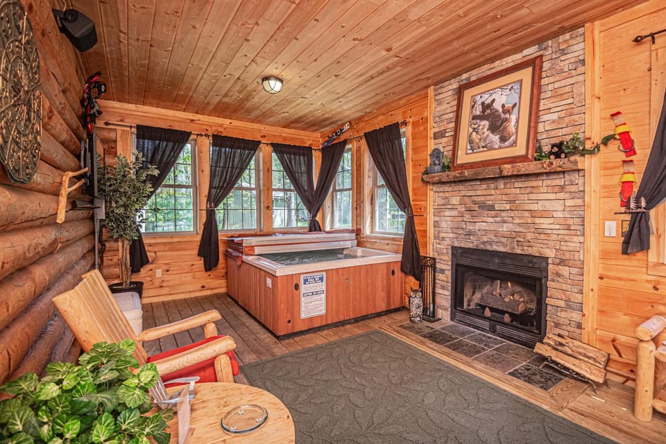 Hot Tub, Seating area, fireplace, furniture