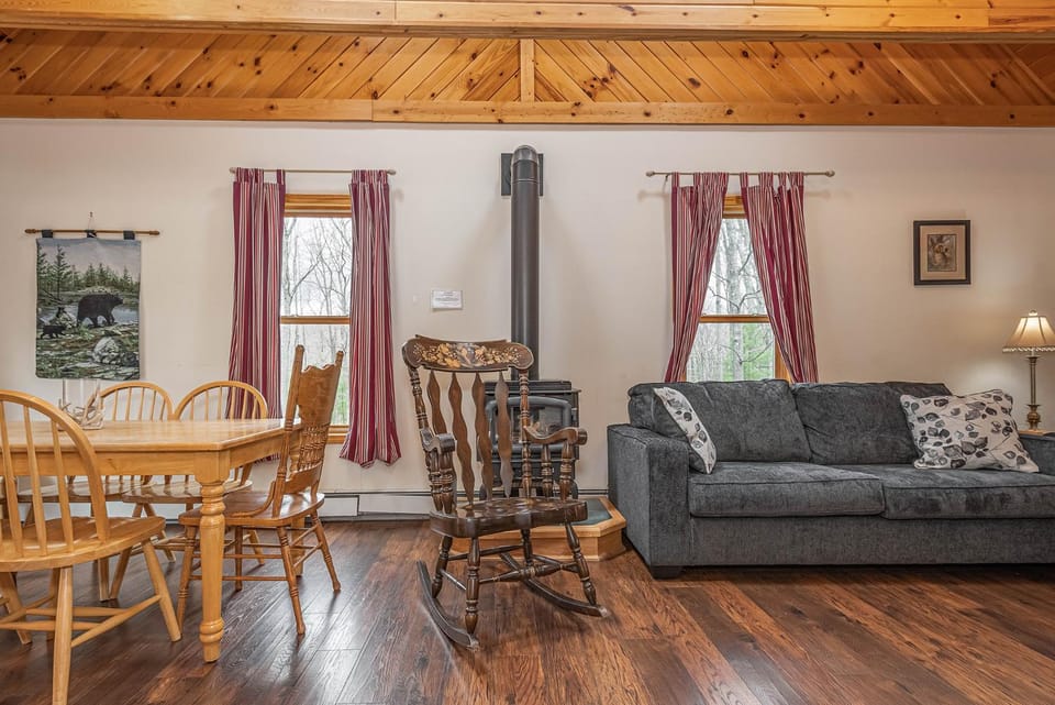 Living room, Seating area, Dining area, Garden view, furniture, heating