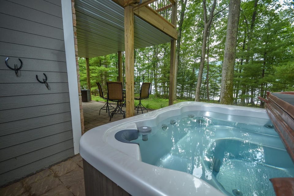 Patio, Garden, Hot Tub, Balcony/Terrace, Garden view