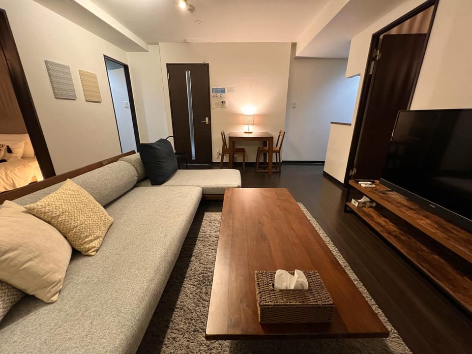 サンコート南6条壱番館 Apartment in Sapporo
