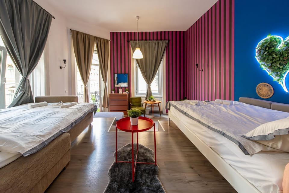 Bed, Bedroom, air conditioner