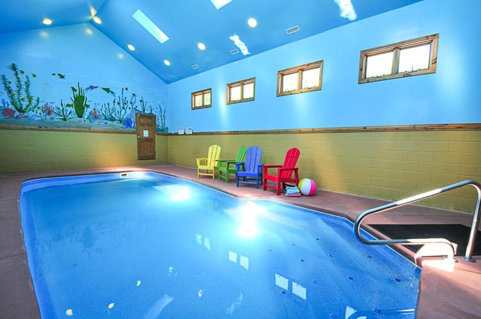 Seating area, Swimming pool, furniture