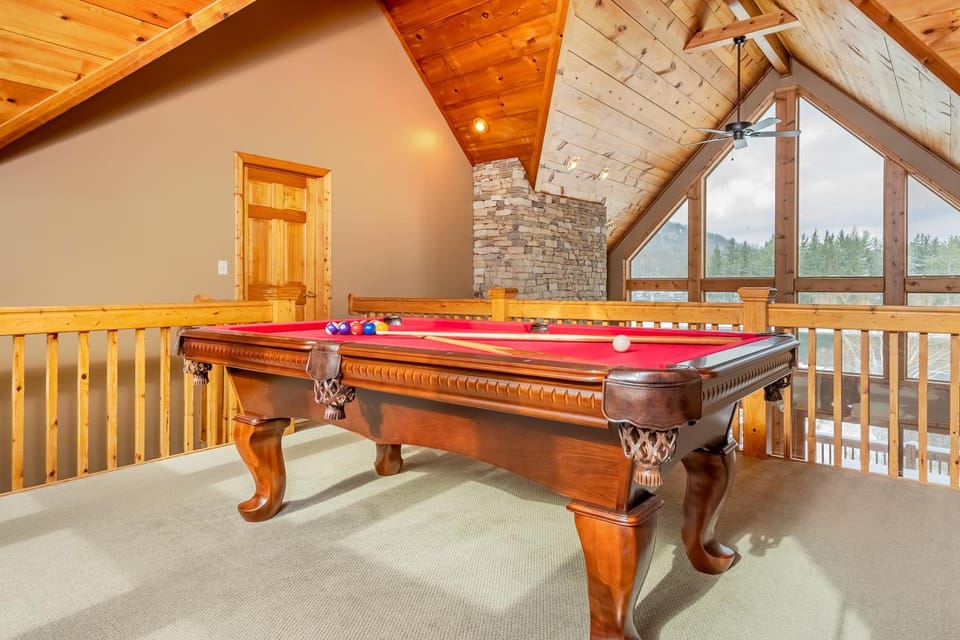 Billiard, Game Room, Garden view, Mountain view, furniture