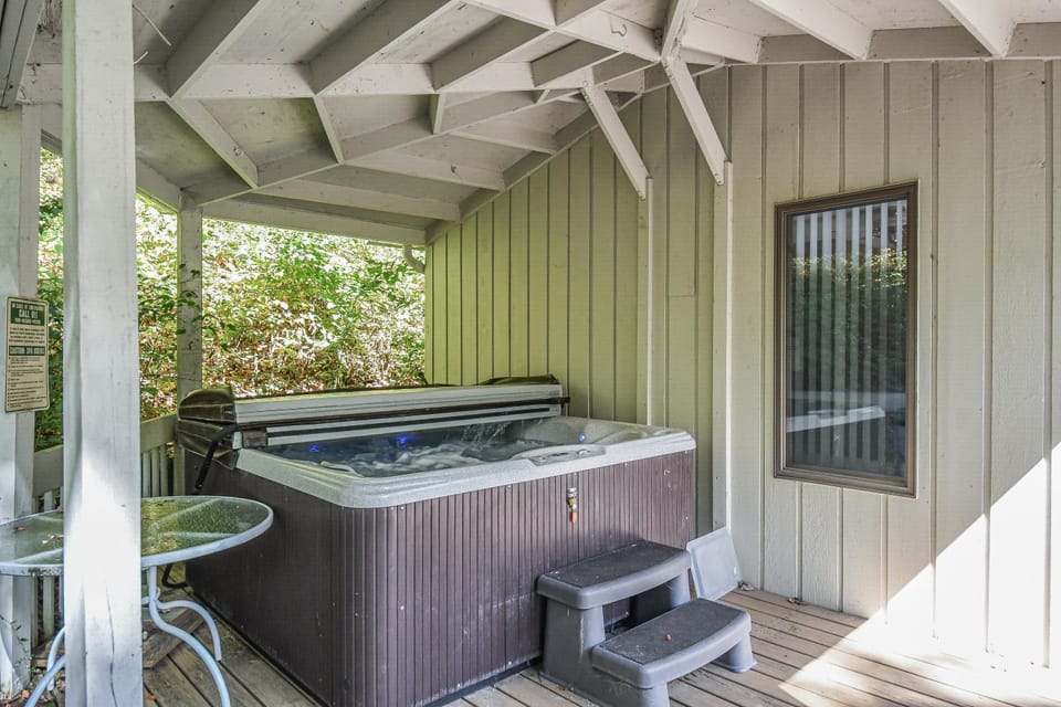 Hot Tub, Balcony/Terrace