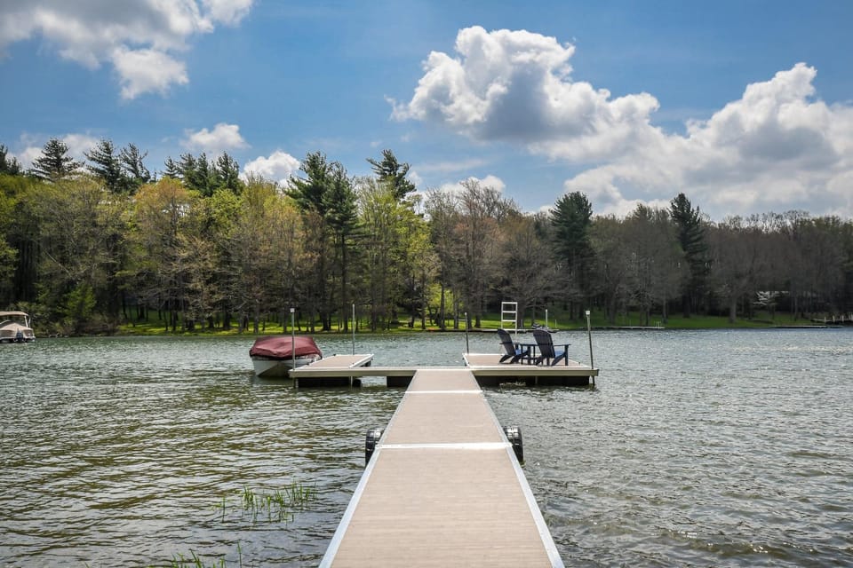 Natural landscape, Seating area, Lake view