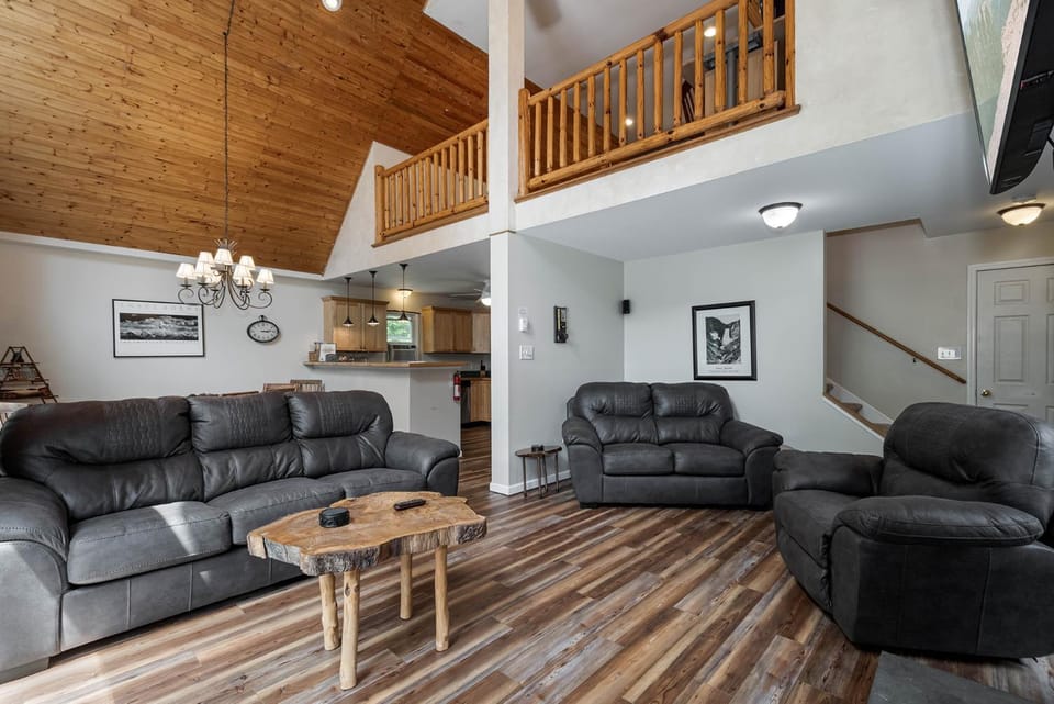 Kitchen or kitchenette, Living room, Seating area, furniture