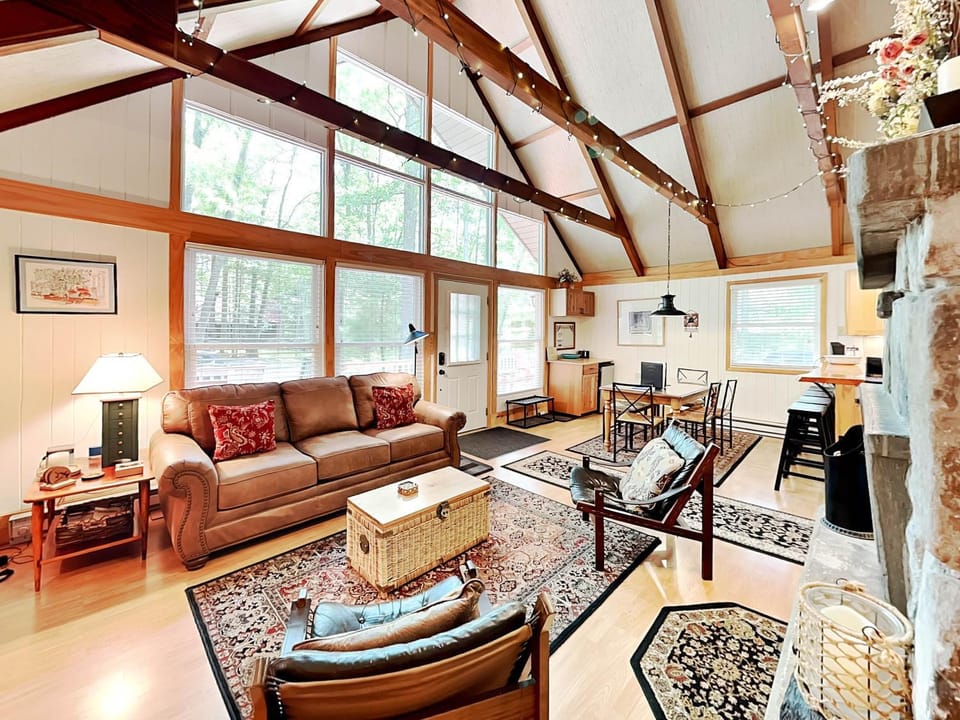 Chasing Dreams House in Deep Creek Lake
