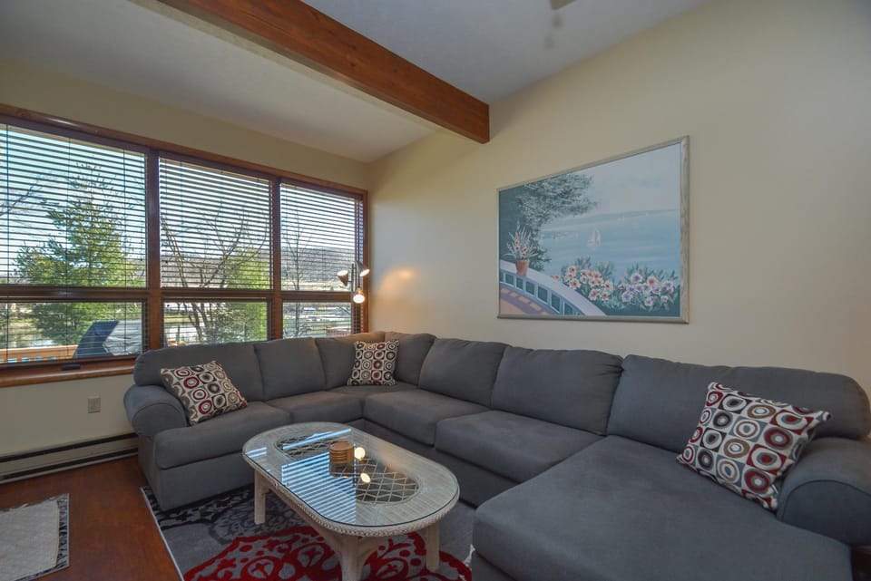 Living room, Seating area, furniture, heating