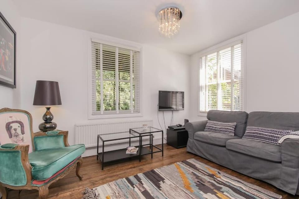 Flat 2, 158 Abingdon Road Apartment in Oxford