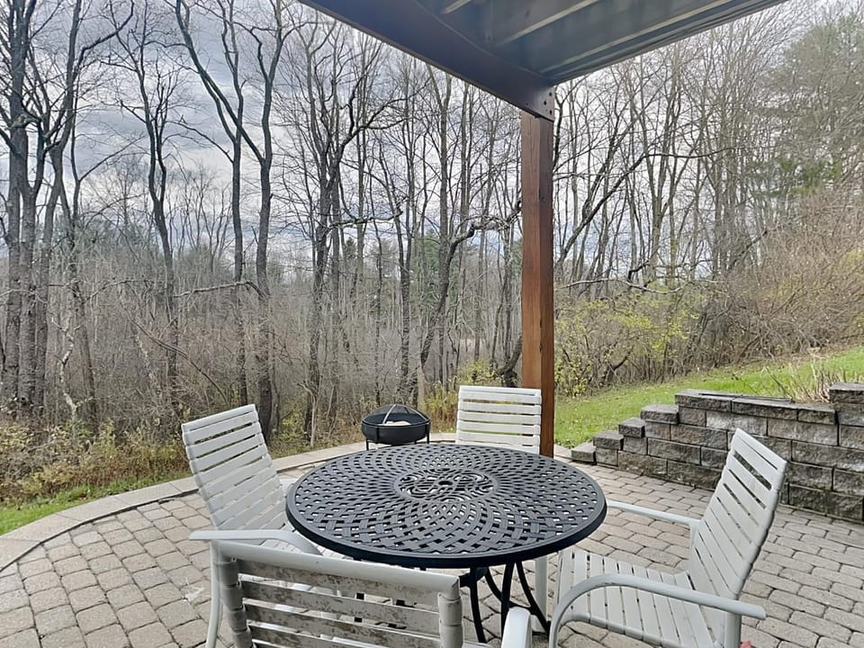 Marsh Run Cove House in McHenry
