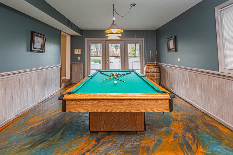 Billiard, Game Room, furniture