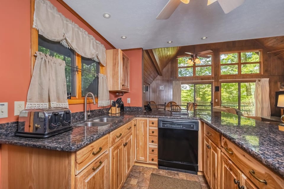 Mountain House House in Deep Creek Lake
