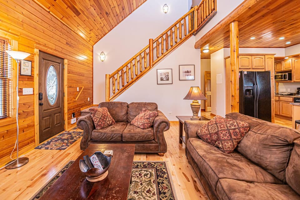 Living room, Seating area, furniture, kitchen