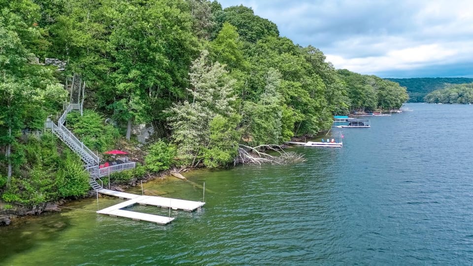 Natural landscape, Bird's eye view, Fishing, Garden, Canoeing, Lake view