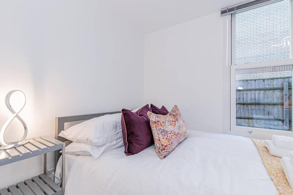 Flat 3, 158 Abingdon Road Apartment in Oxford