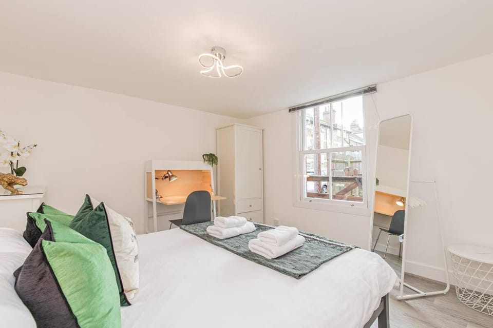 Flat 3, 158 Abingdon Road Apartment in Oxford