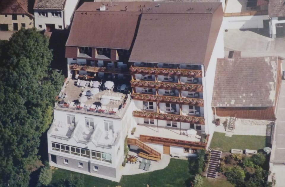 Property building, Neighbourhood, Bird's eye view