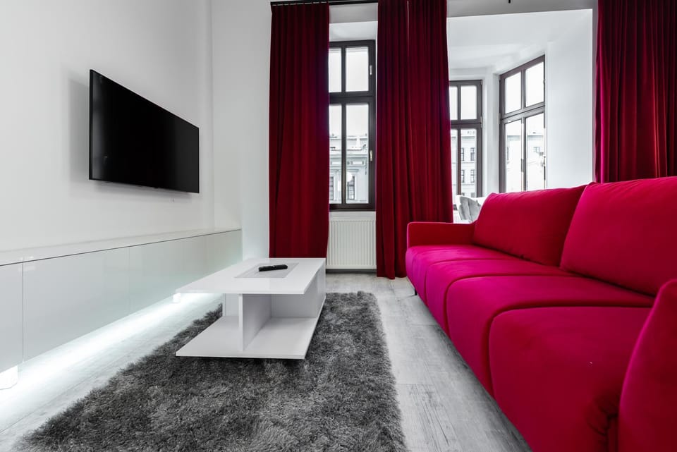TV and multimedia, Seating area