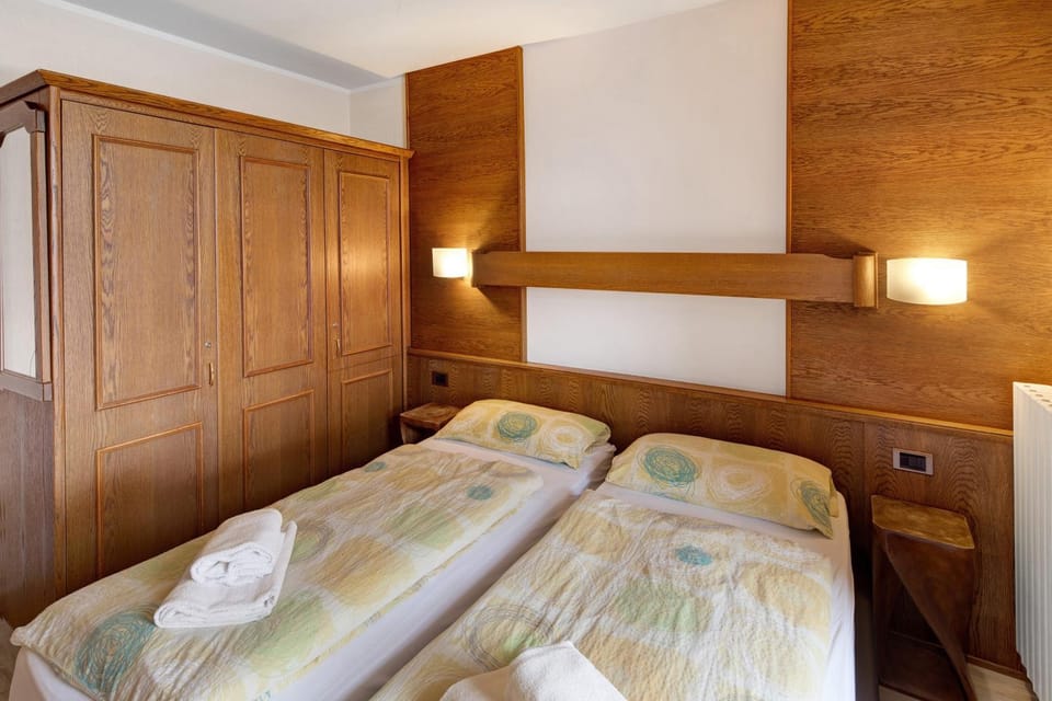 Property building, Living room, Bedroom