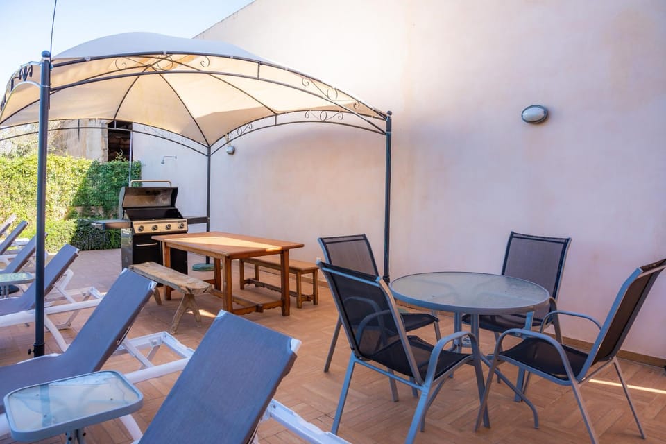 Property building, Living room