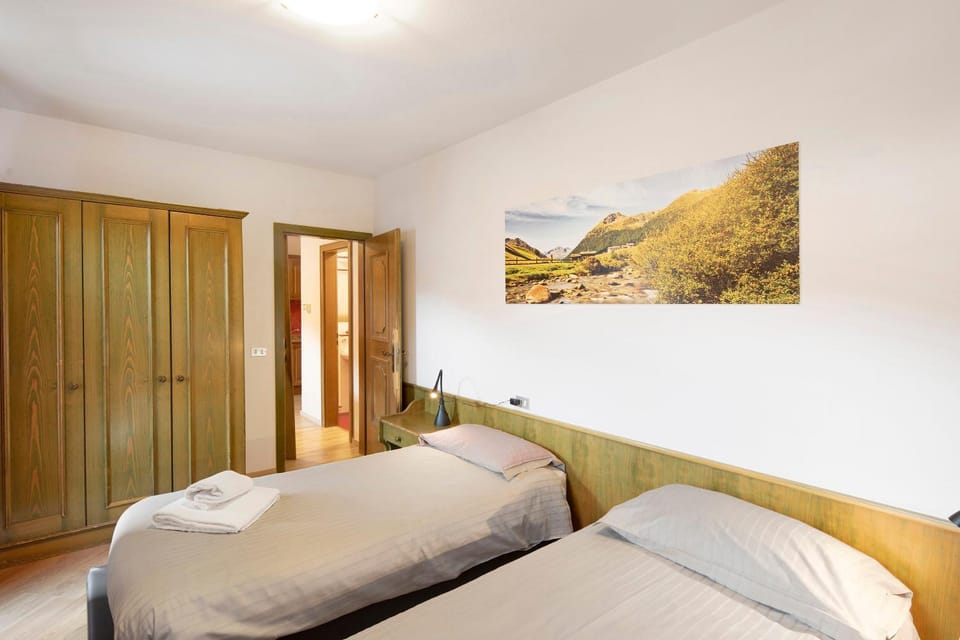 Property building, Living room, Bedroom