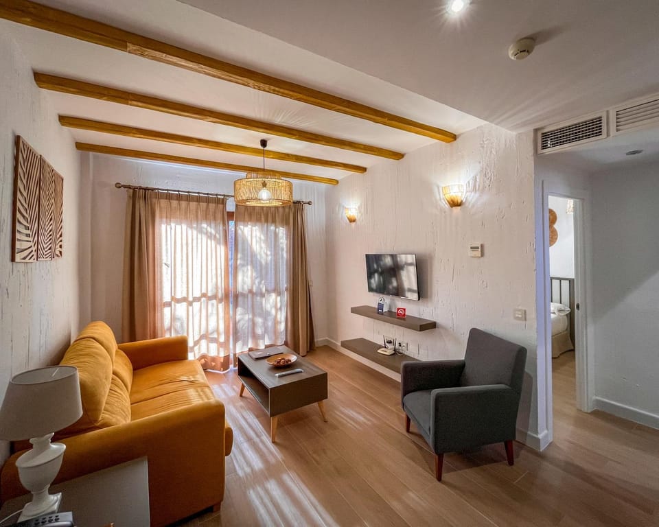 Apartahotel La Espadaña Apartment in Rota