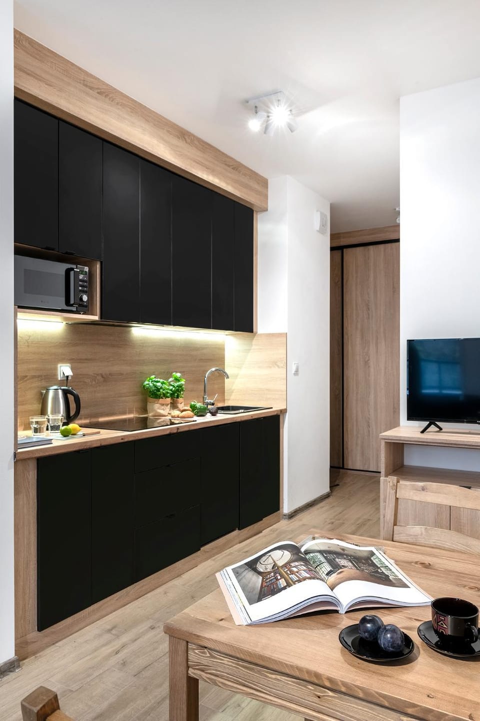 Kitchen or kitchenette