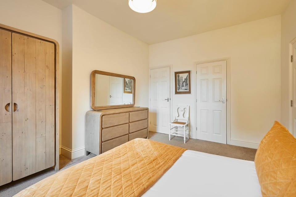 Bed, Bedroom, wardrobe