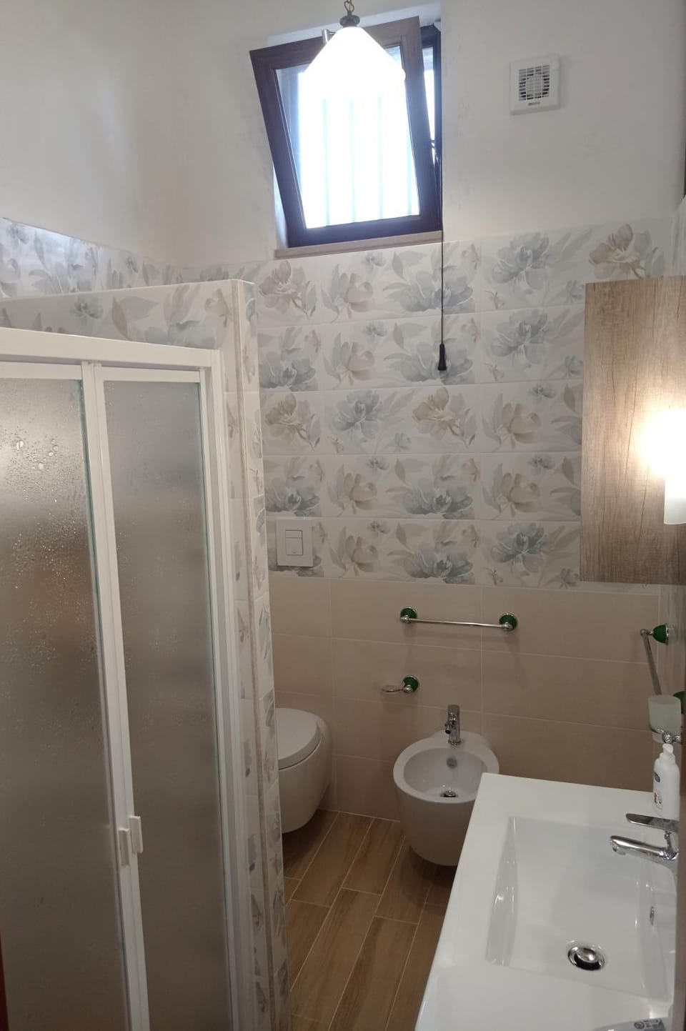Bathroom, Living room