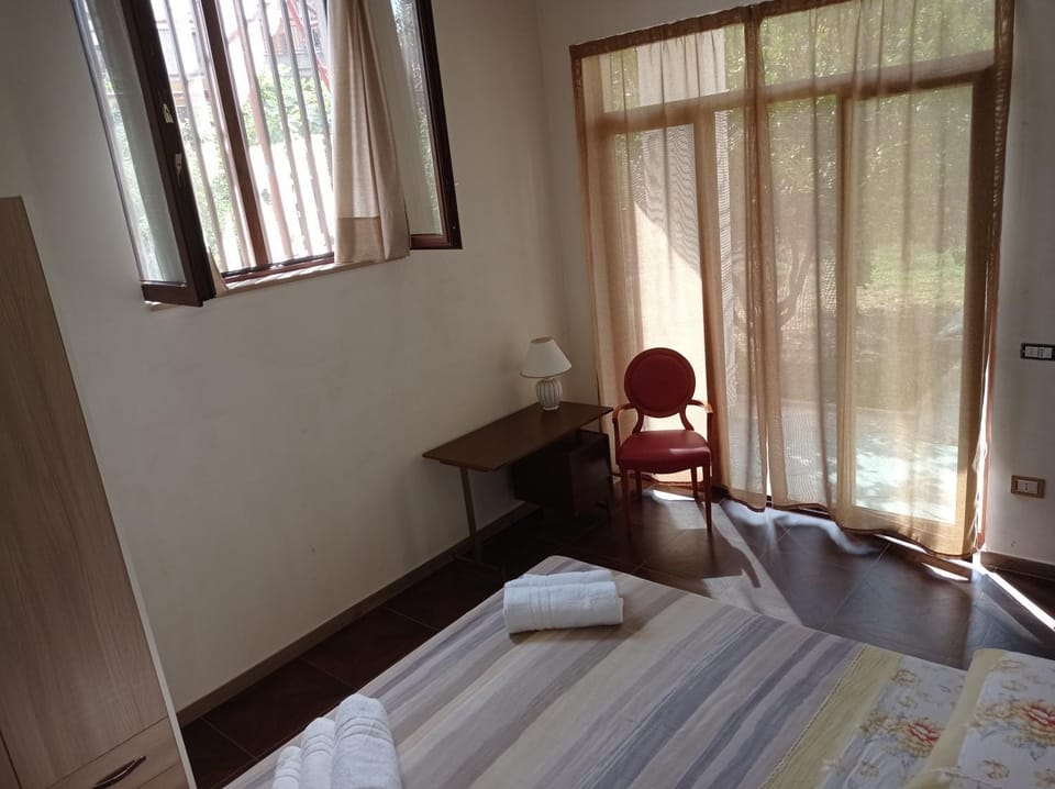 Living room, Bedroom