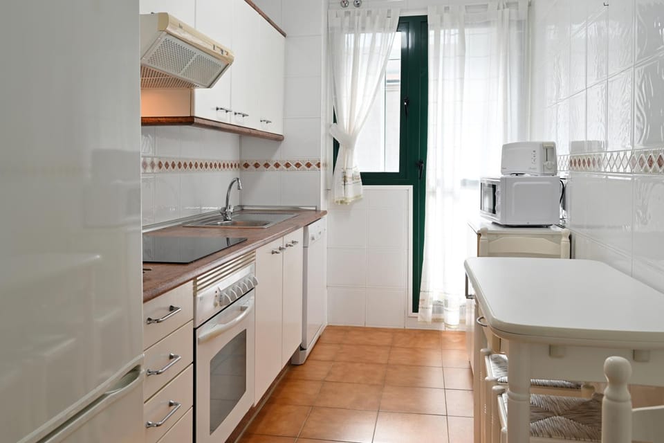 dishwasher, microwave, oven, stove, toaster, washing machine