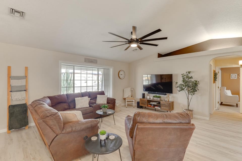 Hot Tub & Lake Views: Lake Havasu City Oasis House in Lake Havasu City