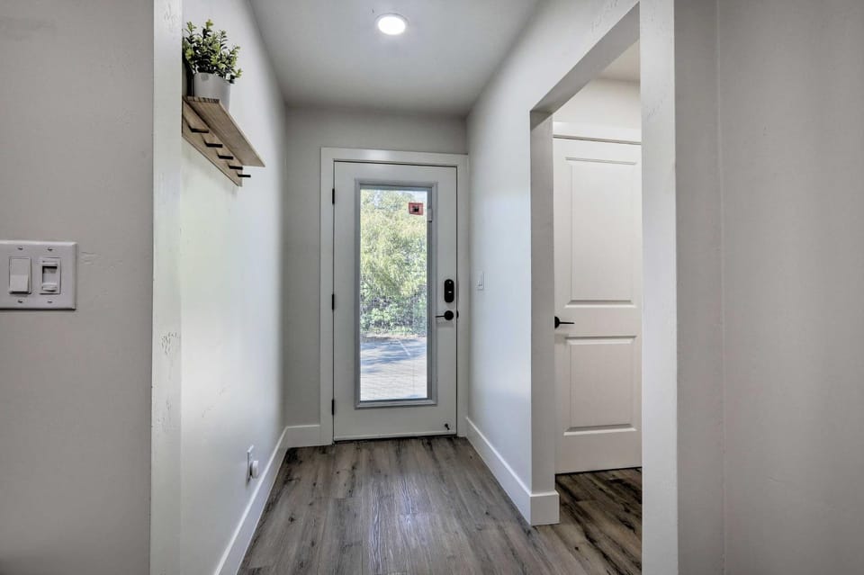 Boho-Chic Folsom Retreat Walkable Location! House in Folsom