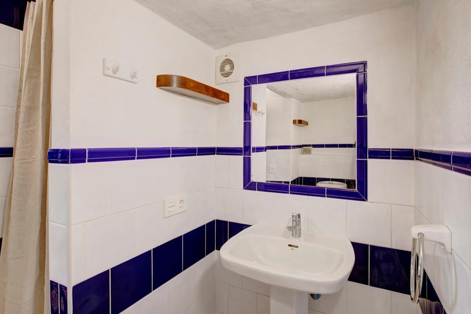 Bathroom, Living room