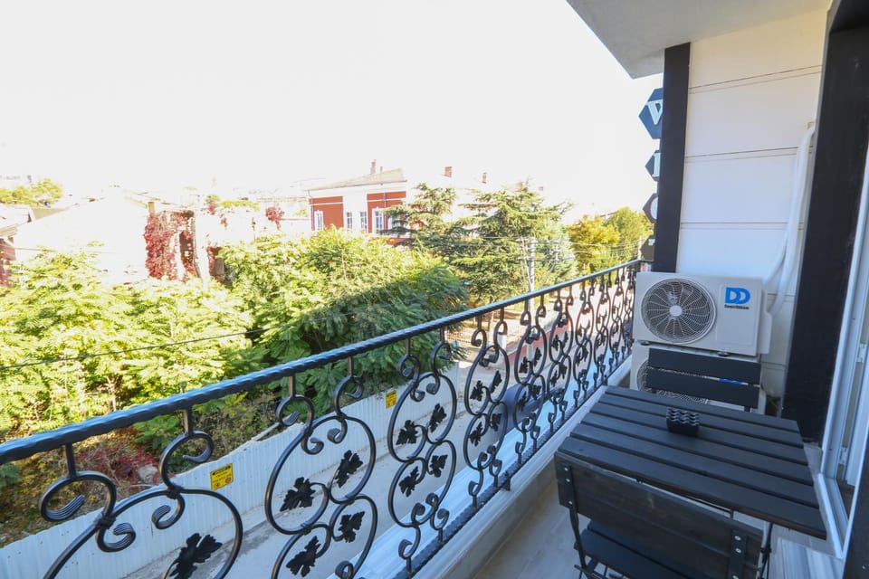 View (from property/room), Balcony/Terrace