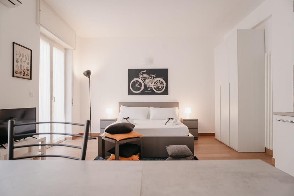 Bed, Photo of the whole room