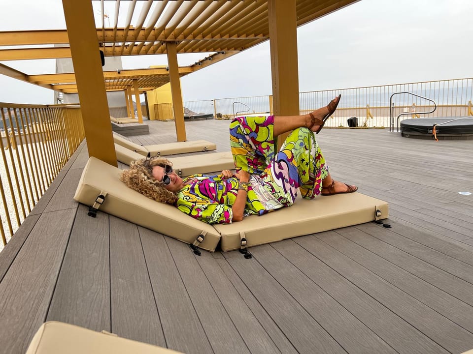 Restaurant/places to eat, Day, View (from property/room), Balcony/Terrace, Seating area