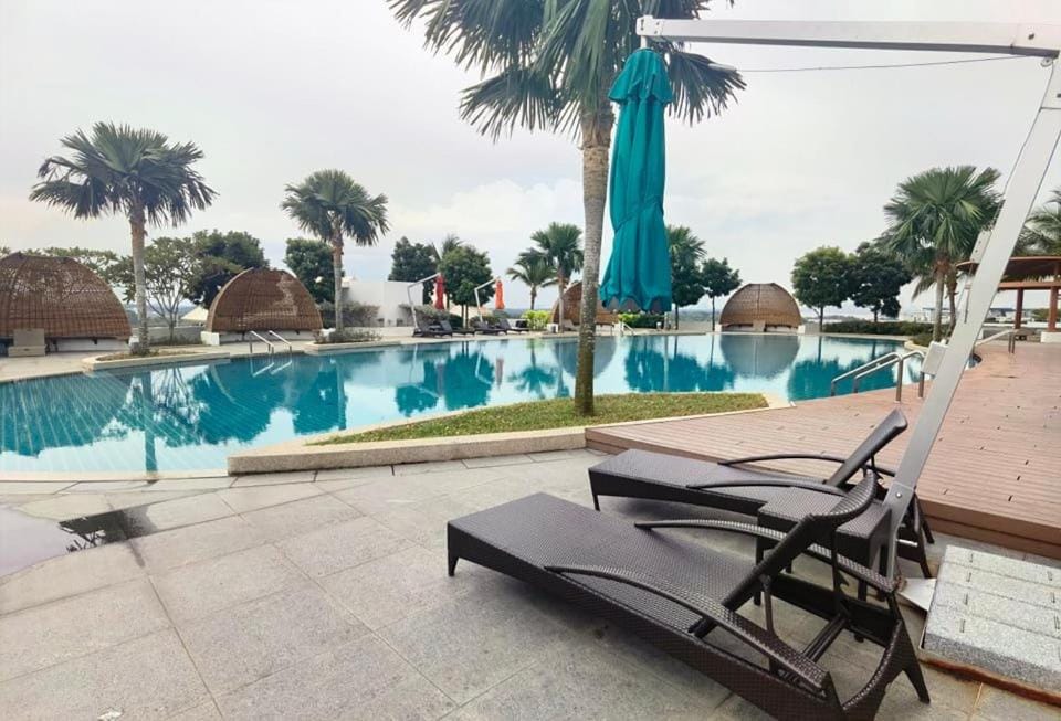 Almas Suites Ruang Galaksi Netflix oleh STAY Apartment in Johor