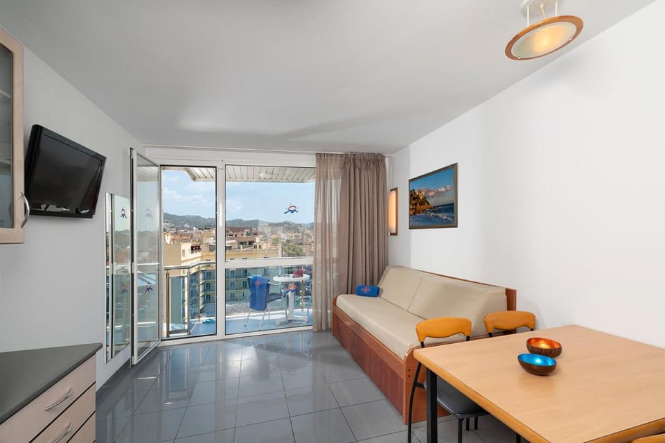 Balcony/Terrace, Living room, Dining area