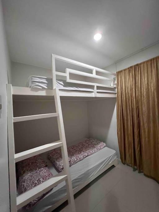 ChaVid town house has two bedrooms Apartment in Central Visayas