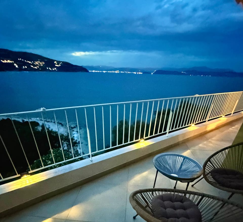 Natural landscape, Balcony/Terrace, Mountain view, Sea view